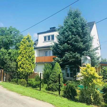 Hétvégi ház Sunny Close To Krakow